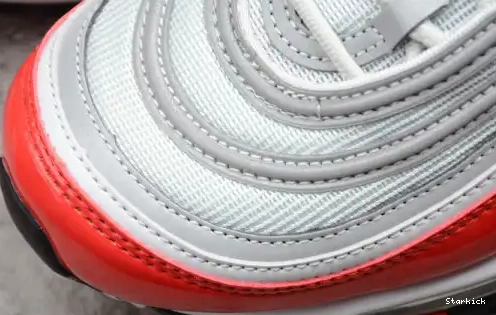 97 UNIVERSITY MAX 921826-009 NIKE RED AIR 0620